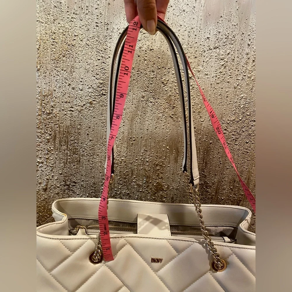 NWOT DKNY Medium Veronica Cream Quilted Satchel Shoulder Bag Gold-Tone Chain - Picture 15 of 16
